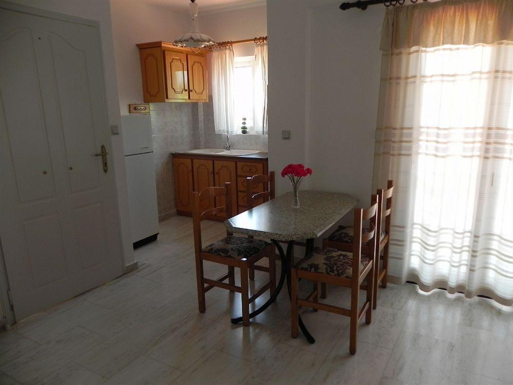 Diamanto Complex Aparthotel Karavomylos Luaran gambar