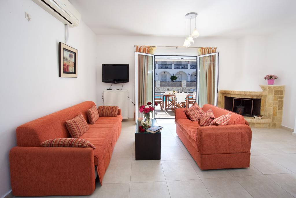 Diamanto Complex Aparthotel Karavomylos Luaran gambar