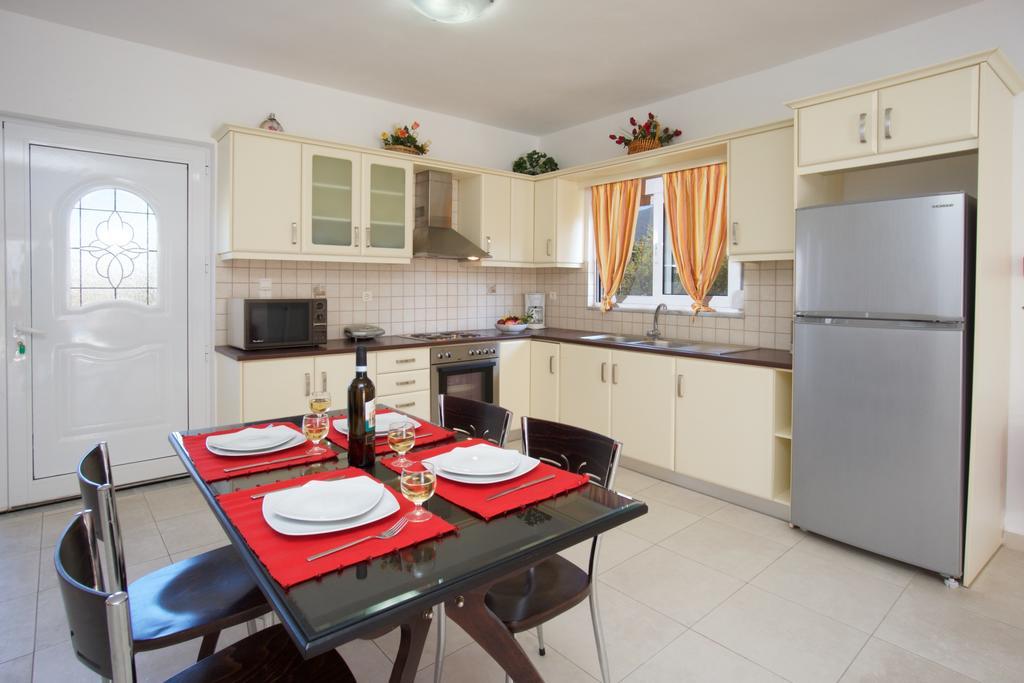 Diamanto Complex Aparthotel Karavomylos Luaran gambar