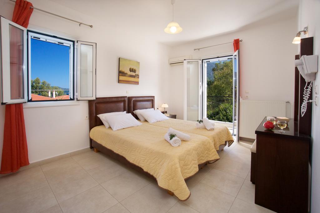 Diamanto Complex Aparthotel Karavomylos Luaran gambar
