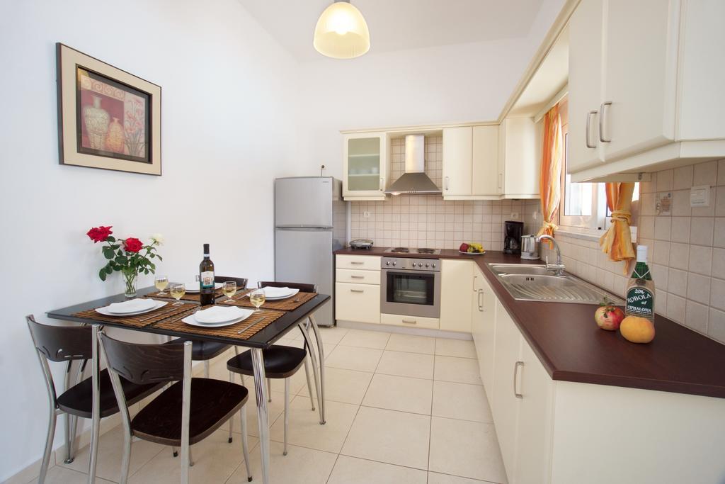 Diamanto Complex Aparthotel Karavomylos Luaran gambar