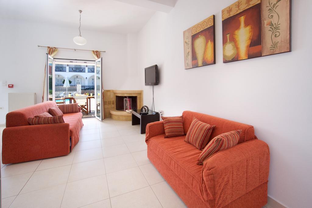 Diamanto Complex Aparthotel Karavomylos Luaran gambar