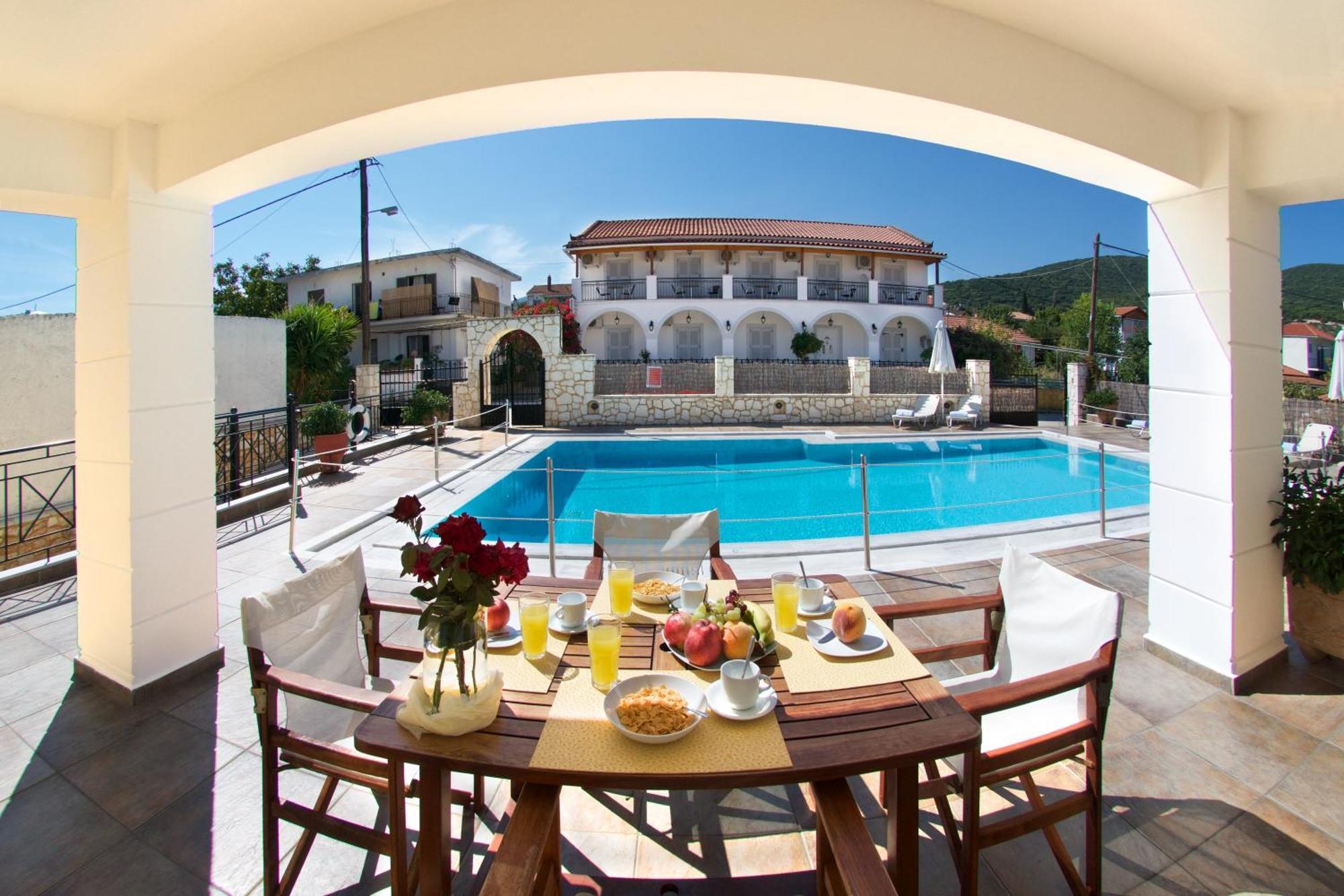 Diamanto Complex Aparthotel Karavomylos Luaran gambar