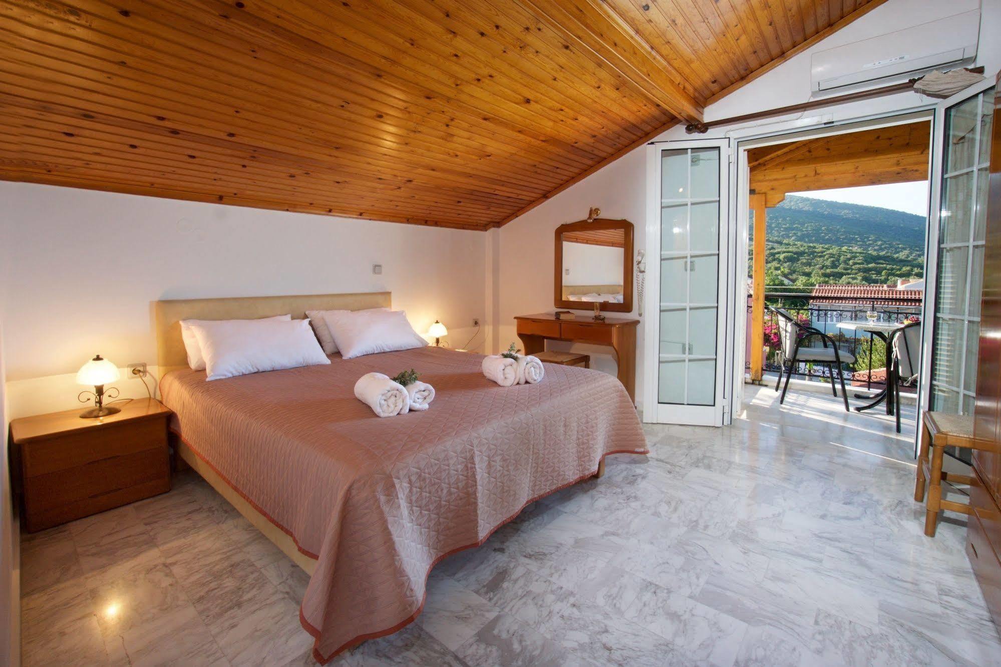 Diamanto Complex Aparthotel Karavomylos Luaran gambar