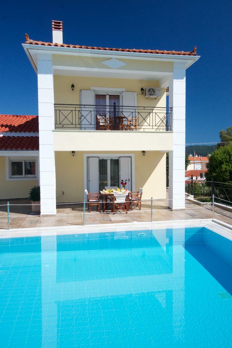 Diamanto Complex Aparthotel Karavomylos Luaran gambar