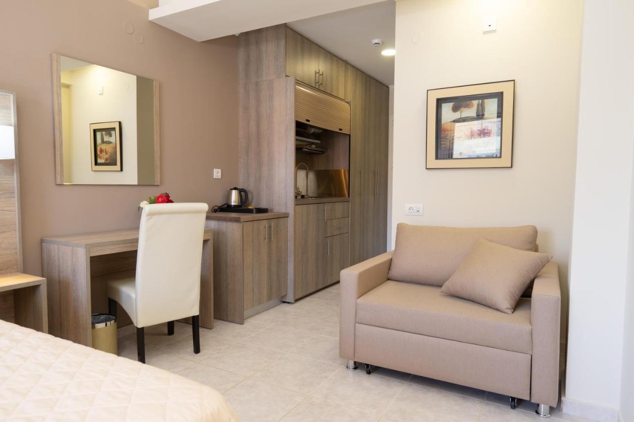 Diamanto Complex Aparthotel Karavomylos Luaran gambar