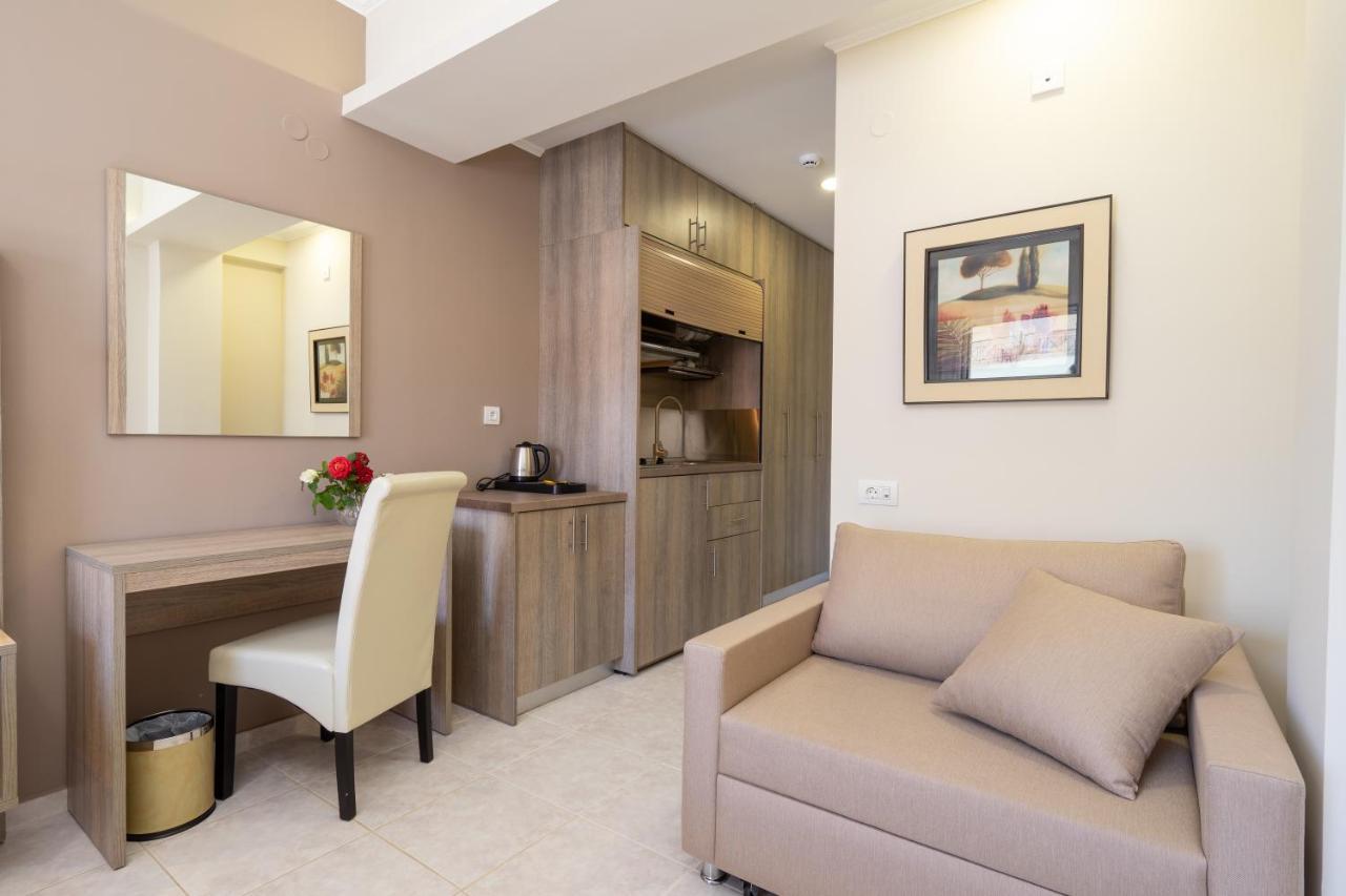 Diamanto Complex Aparthotel Karavomylos Luaran gambar